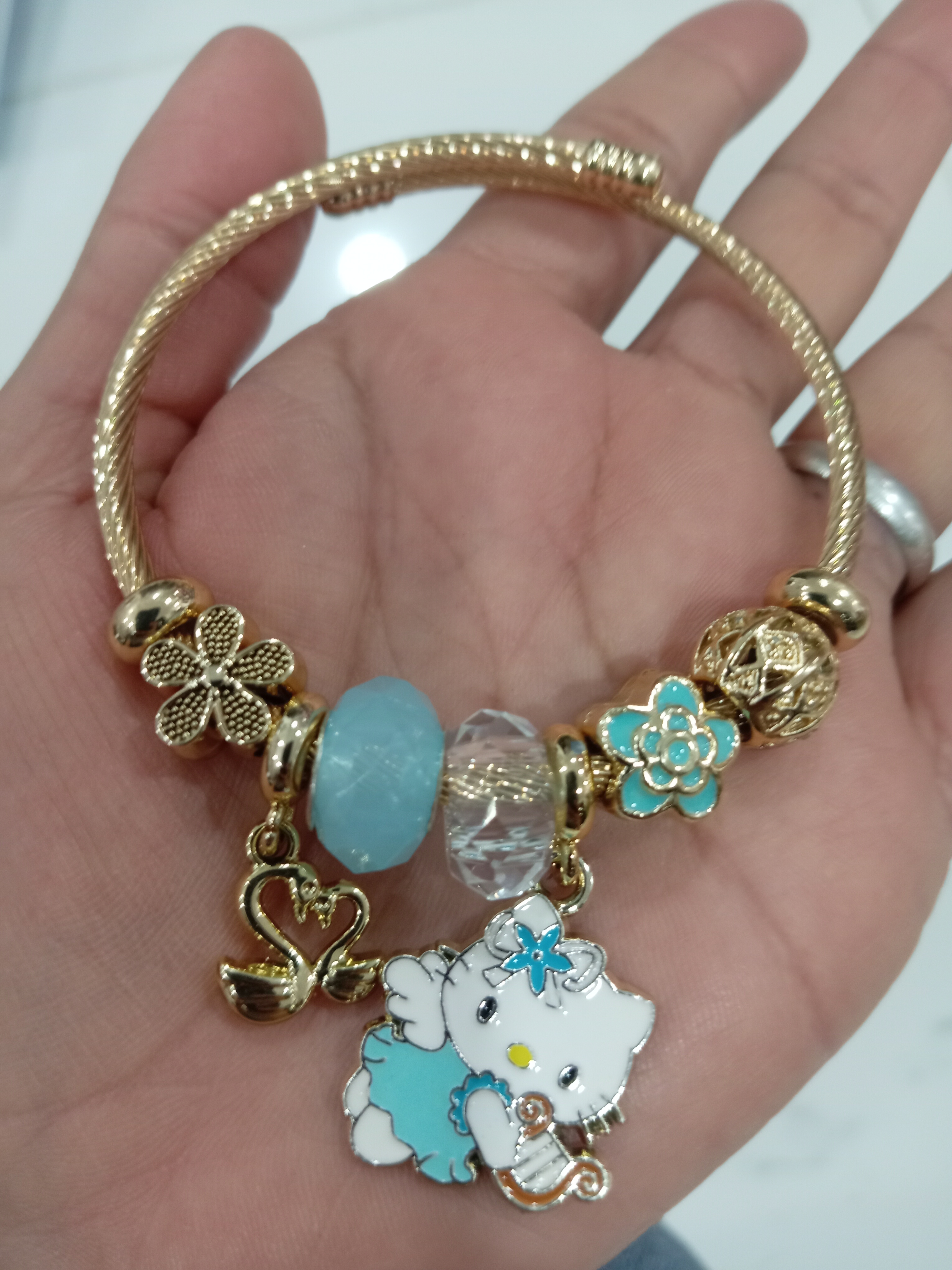 1054 Kitty azul