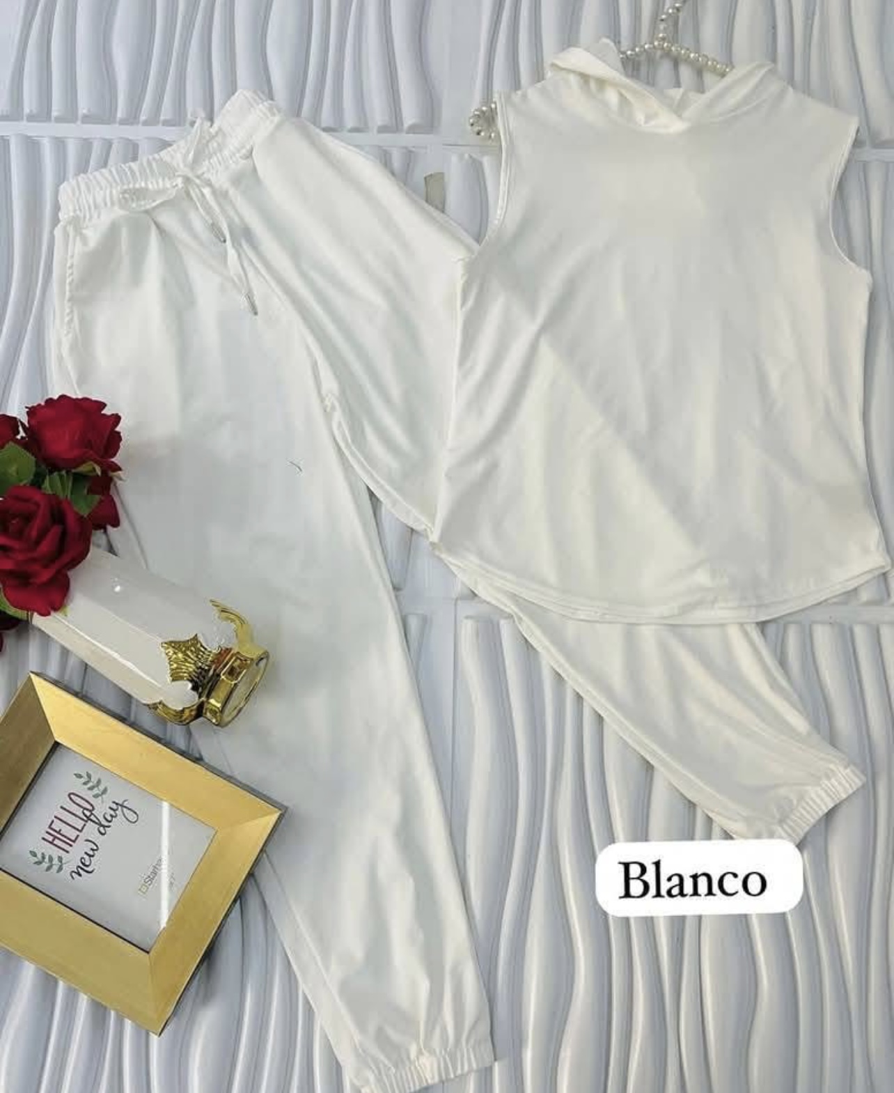 1069 Blanco