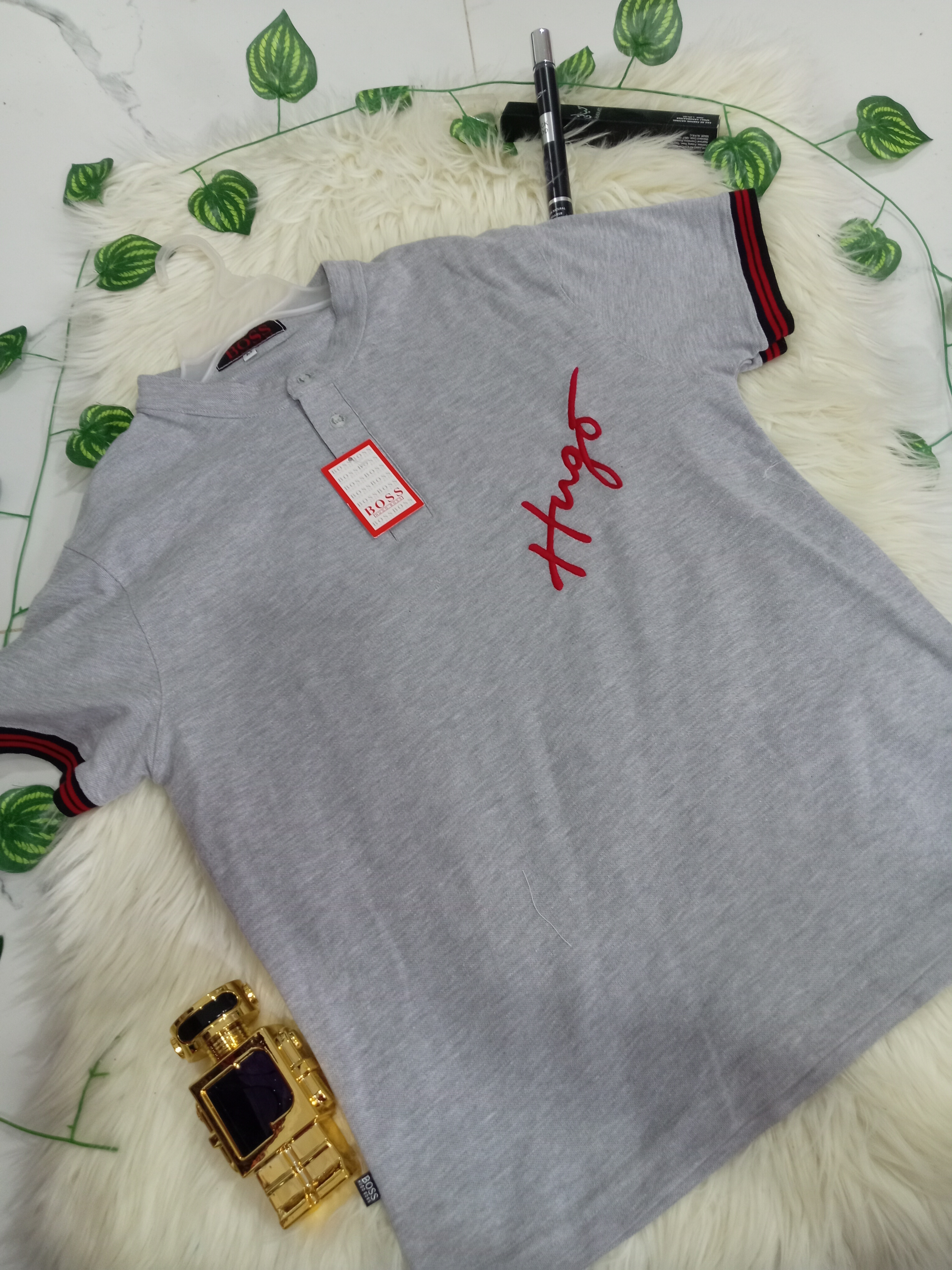 1181 Hugo gris rojo