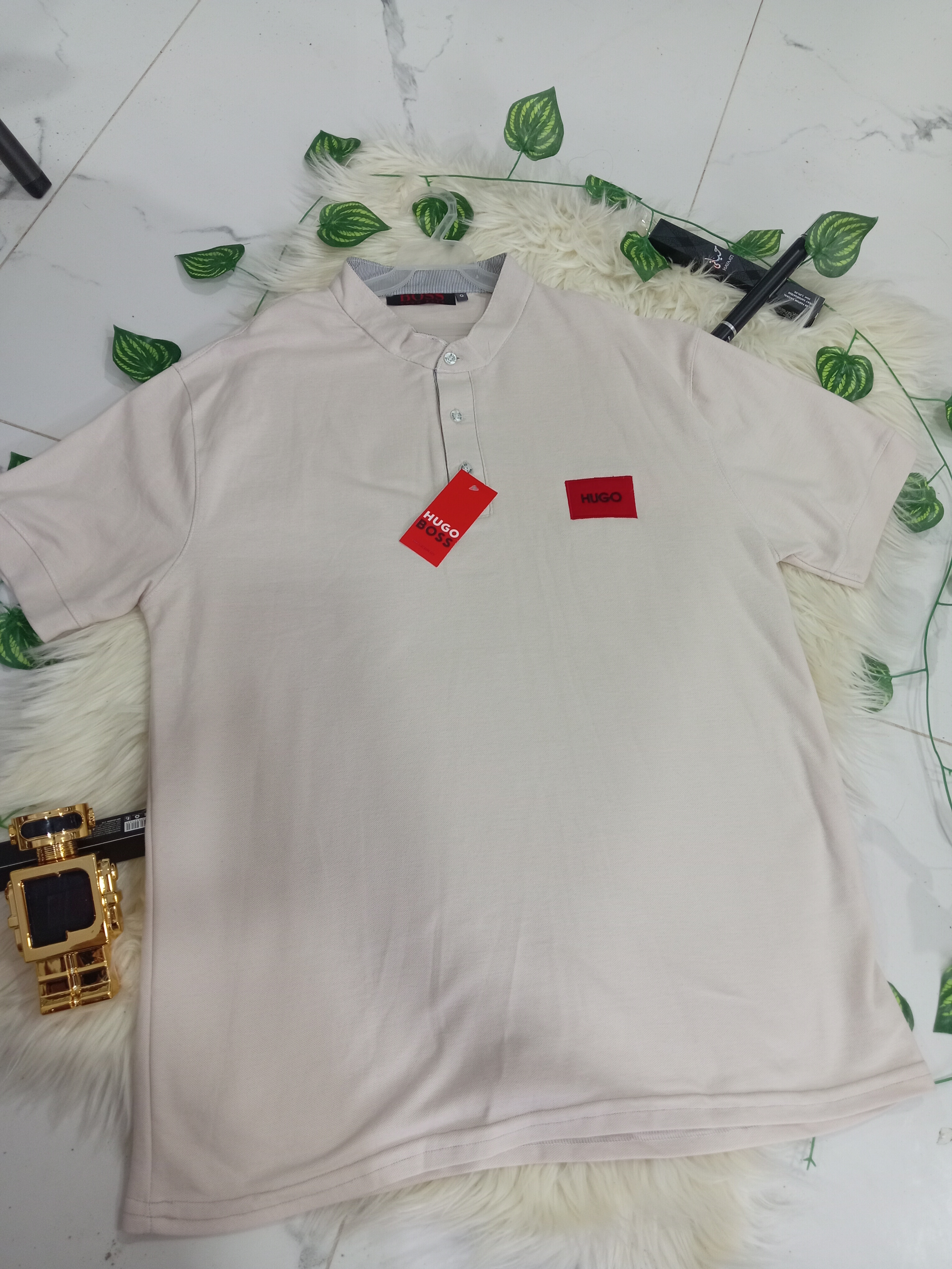1182 Hugo beige