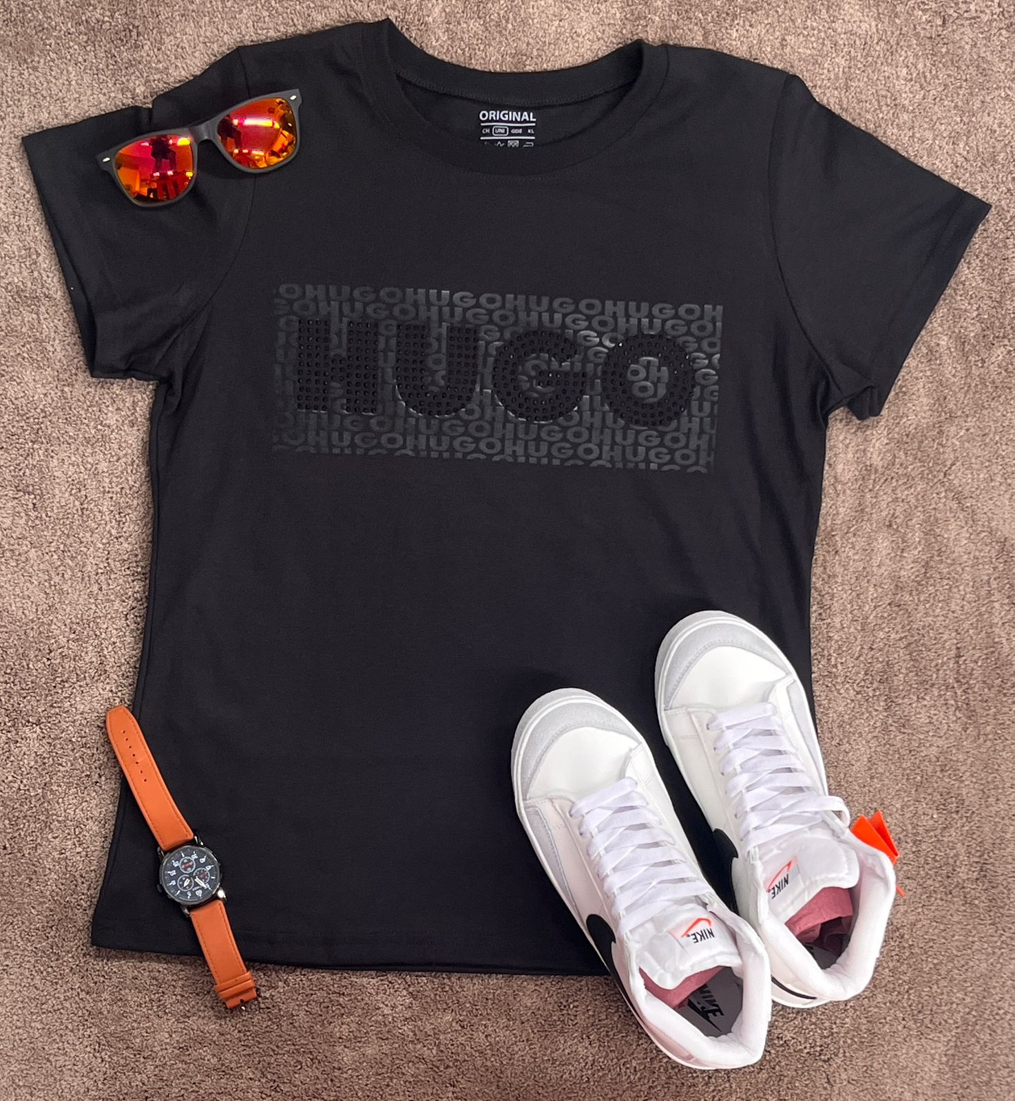 1226 Hugo negra