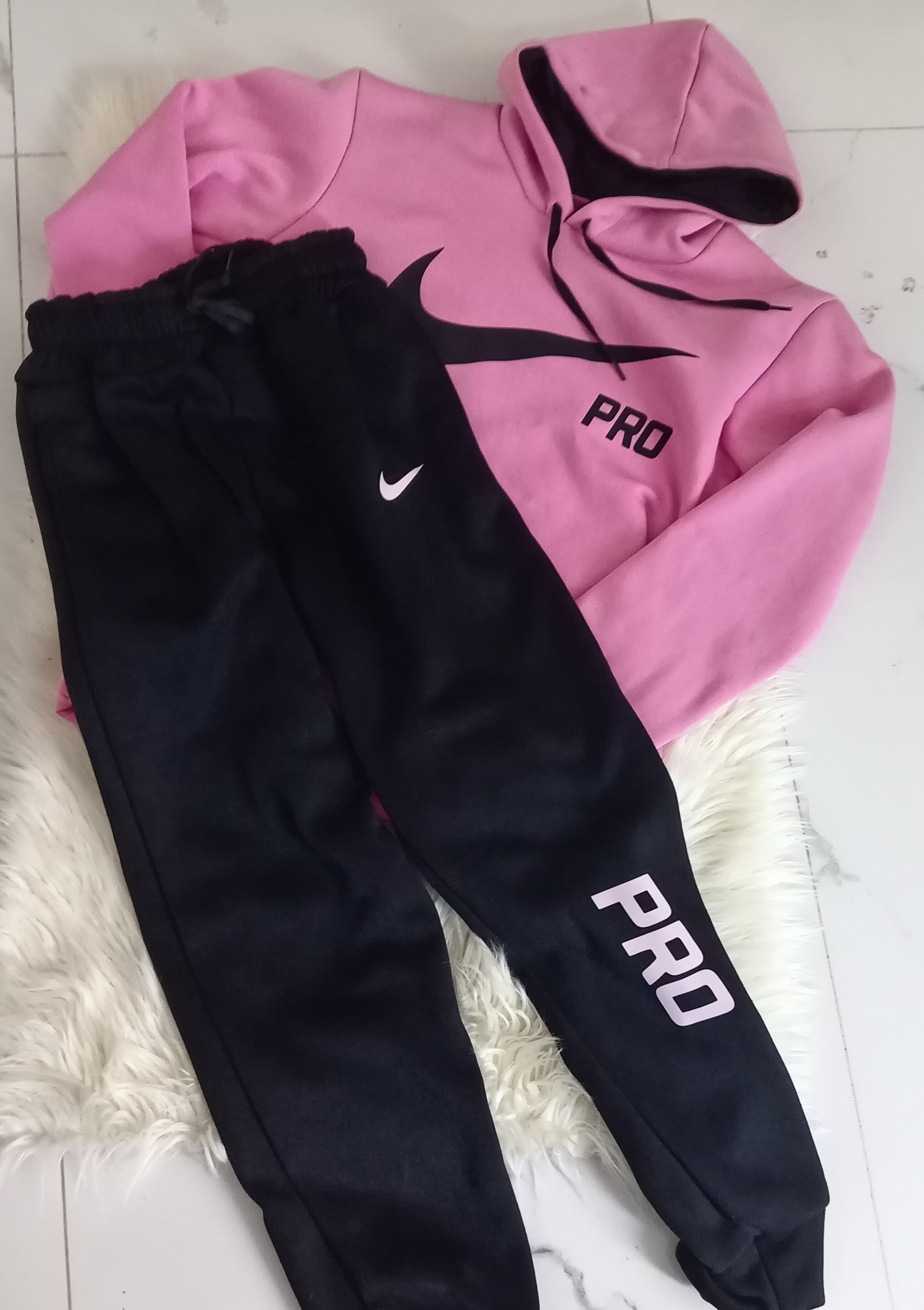 406 Nike pro