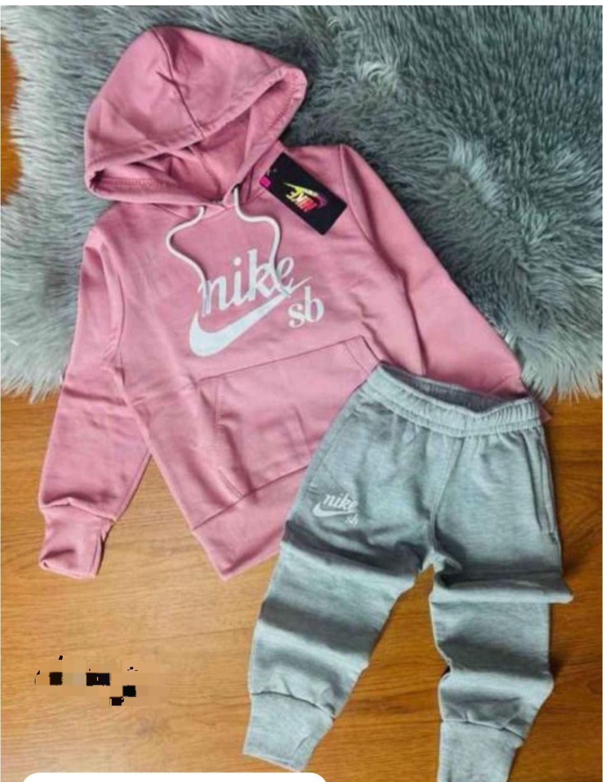 579 Nike rosa