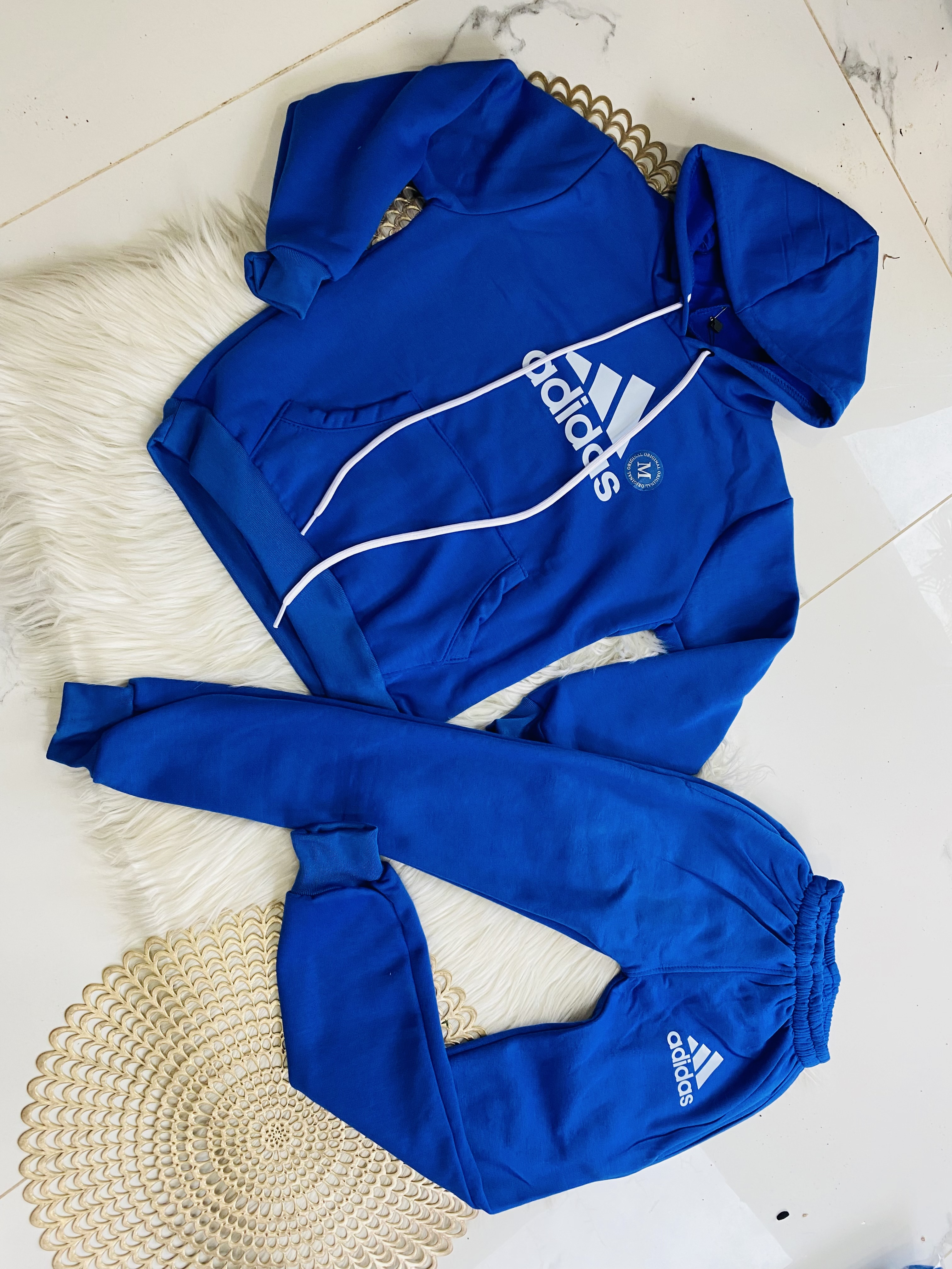 580 Adidas azul