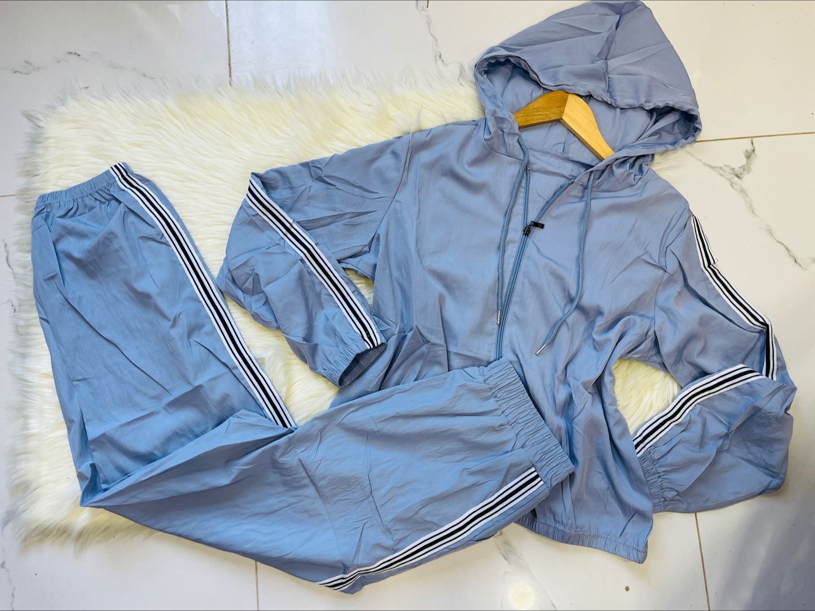 648 Azul cielo