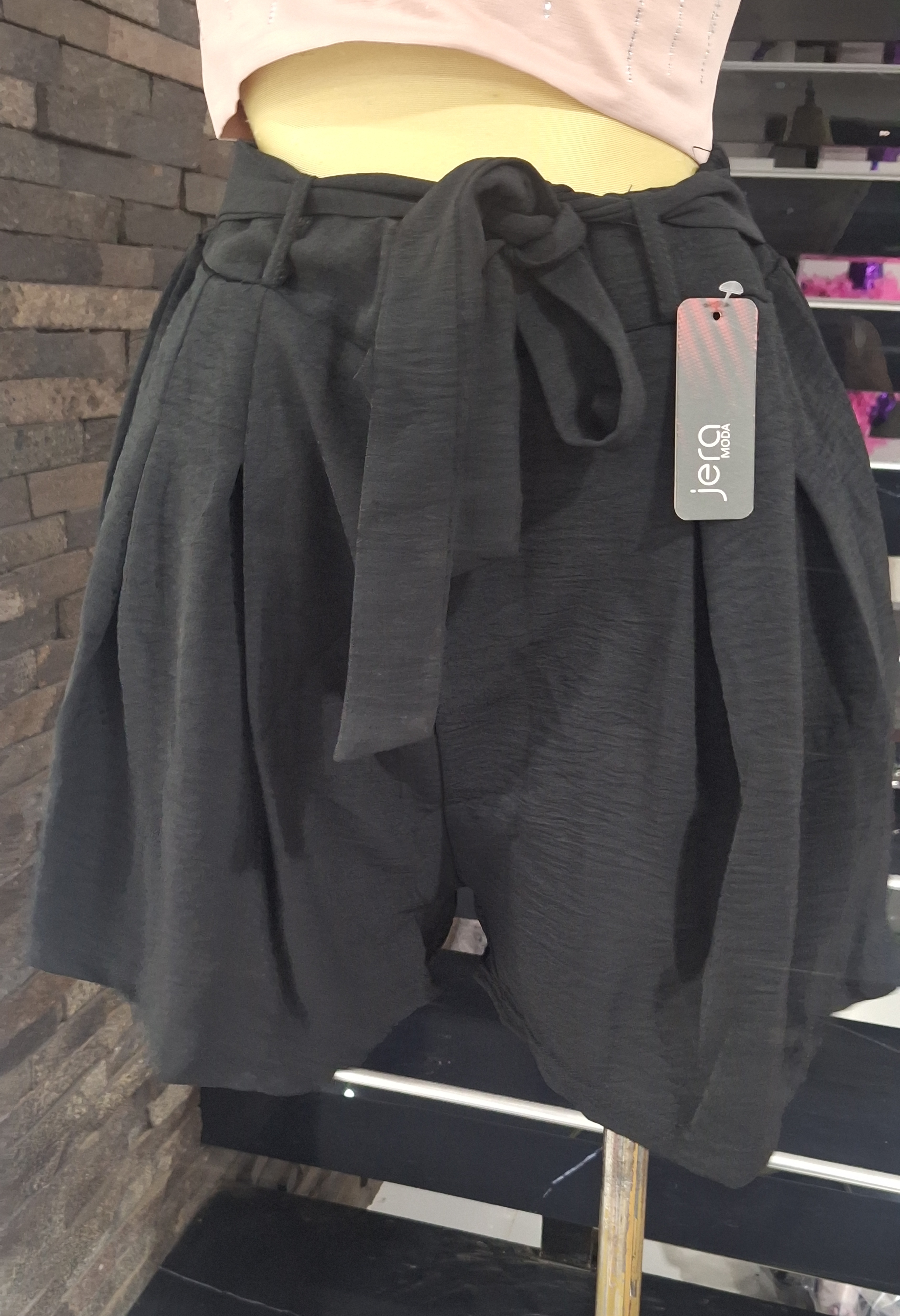 923 Short negro