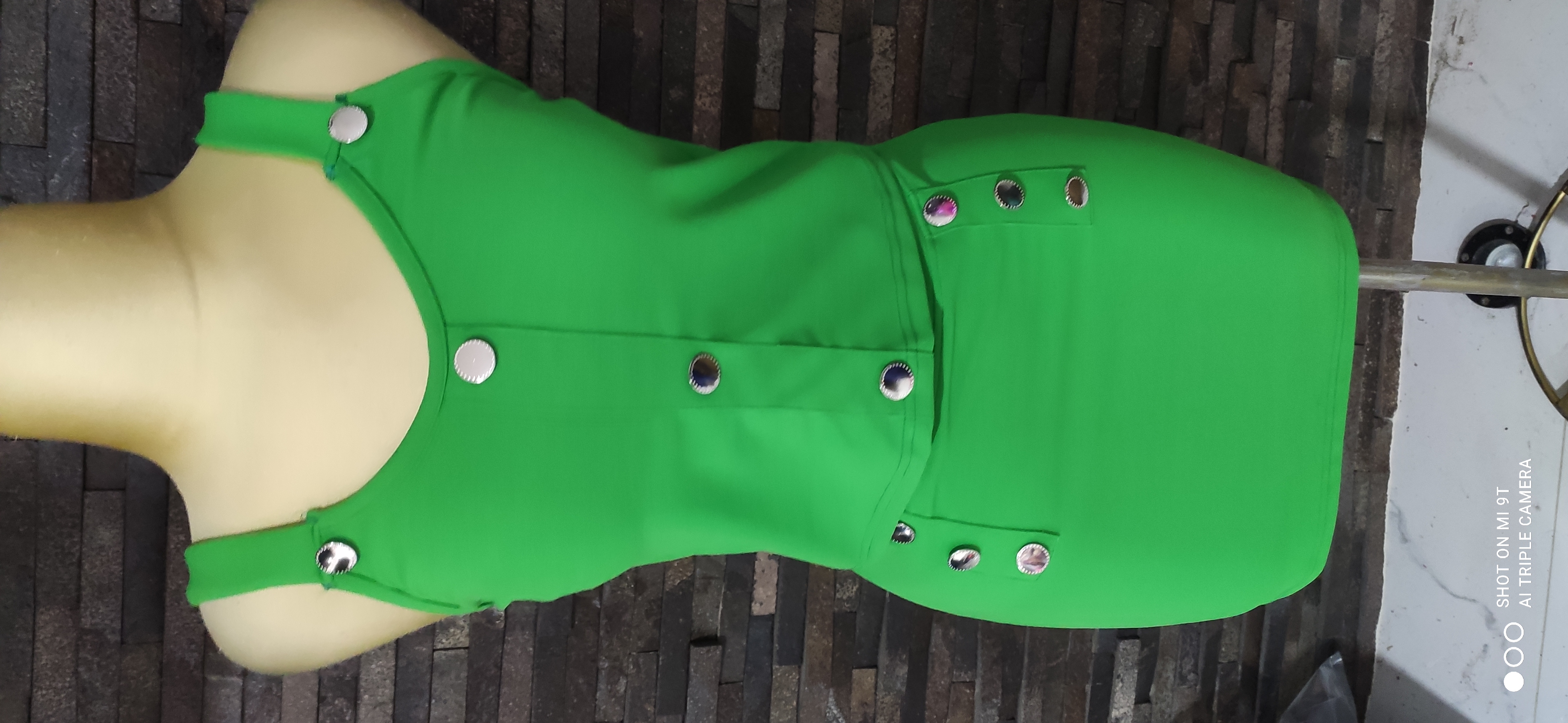 973 Conjunto verde