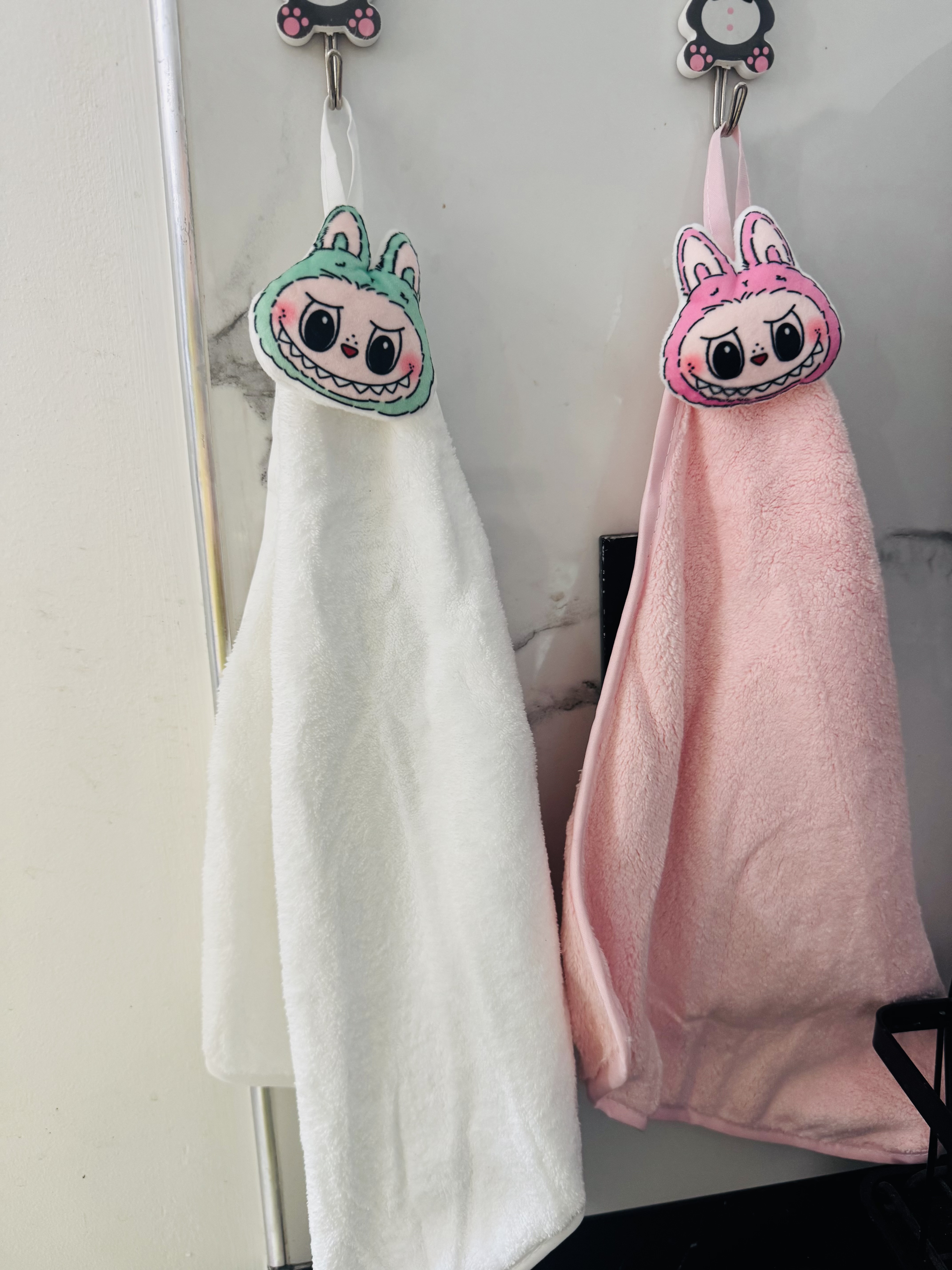 982 Blanco y rosa